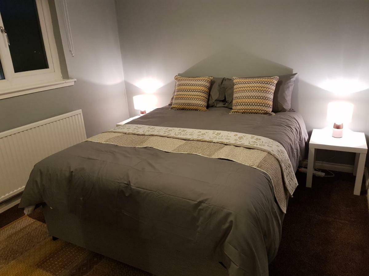 Three Bedroom House Pet Friendly Superfast Wifi 200Mbps Stirling Exterior foto