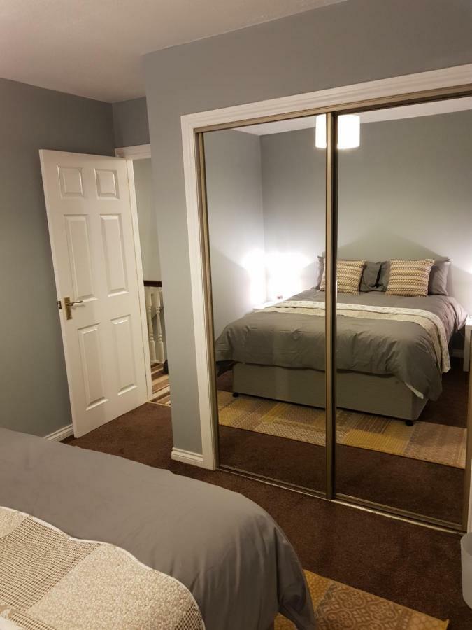 Three Bedroom House Pet Friendly Superfast Wifi 200Mbps Stirling Exterior foto